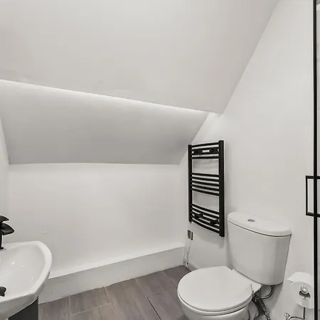 30 Percent Off The Sophisticated Central Whitby Abode - 3 Bed Exterior photo