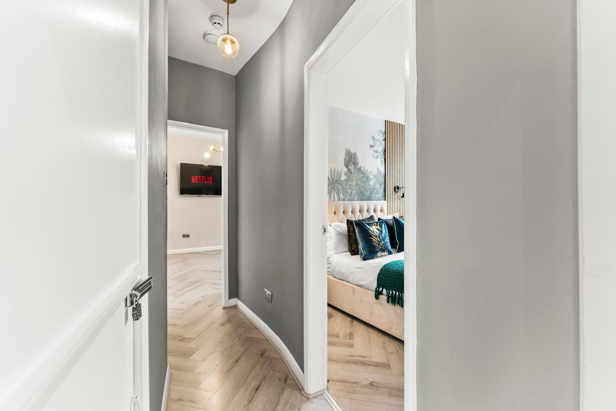 30 Percent Off The Sophisticated Abode - 3 Bed Apartment *