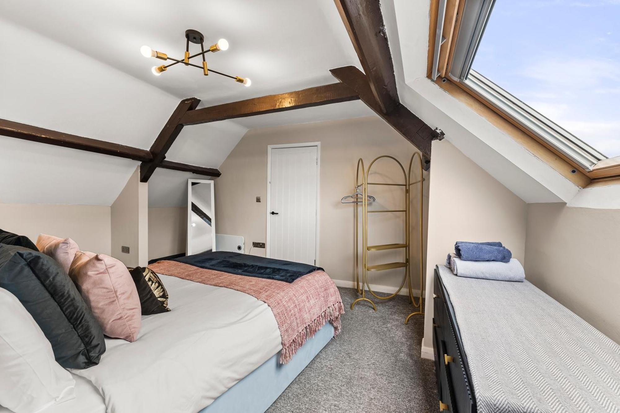 30 Percent Off The Sophisticated Abode - 3 Bed Apartment *