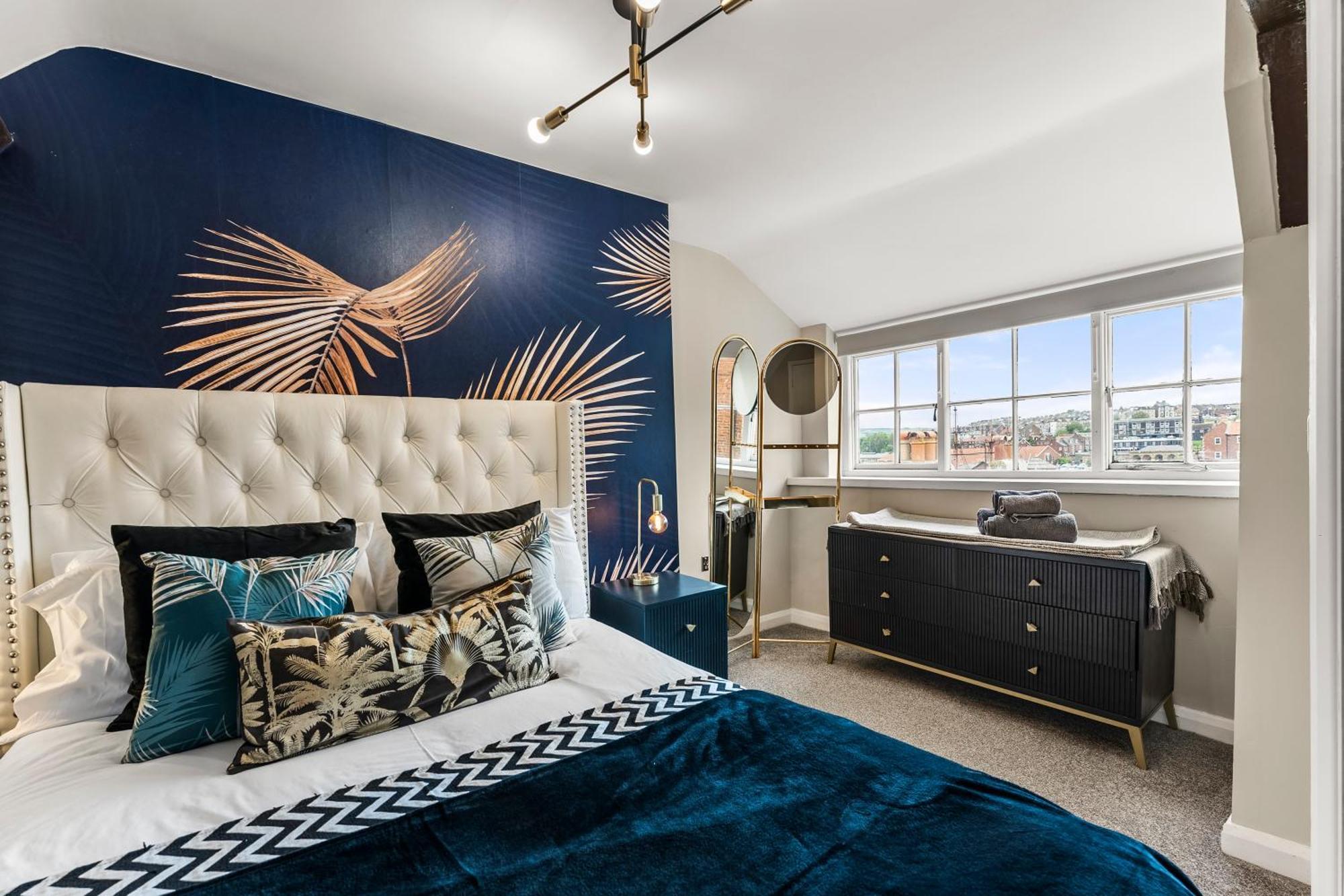 30 Percent Off The Sophisticated Abode - 3 Bed