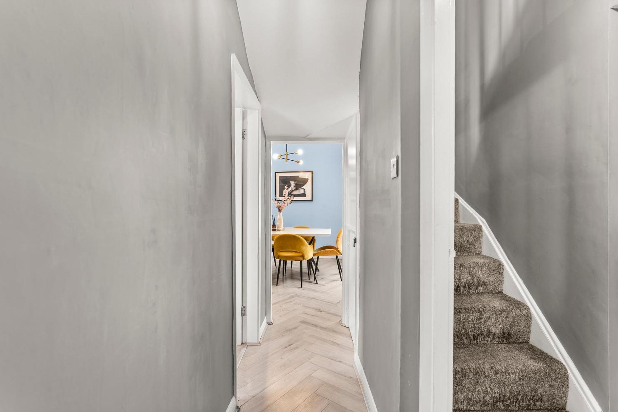 30 Percent Off The Sophisticated Abode - 3 Bed Apartment
