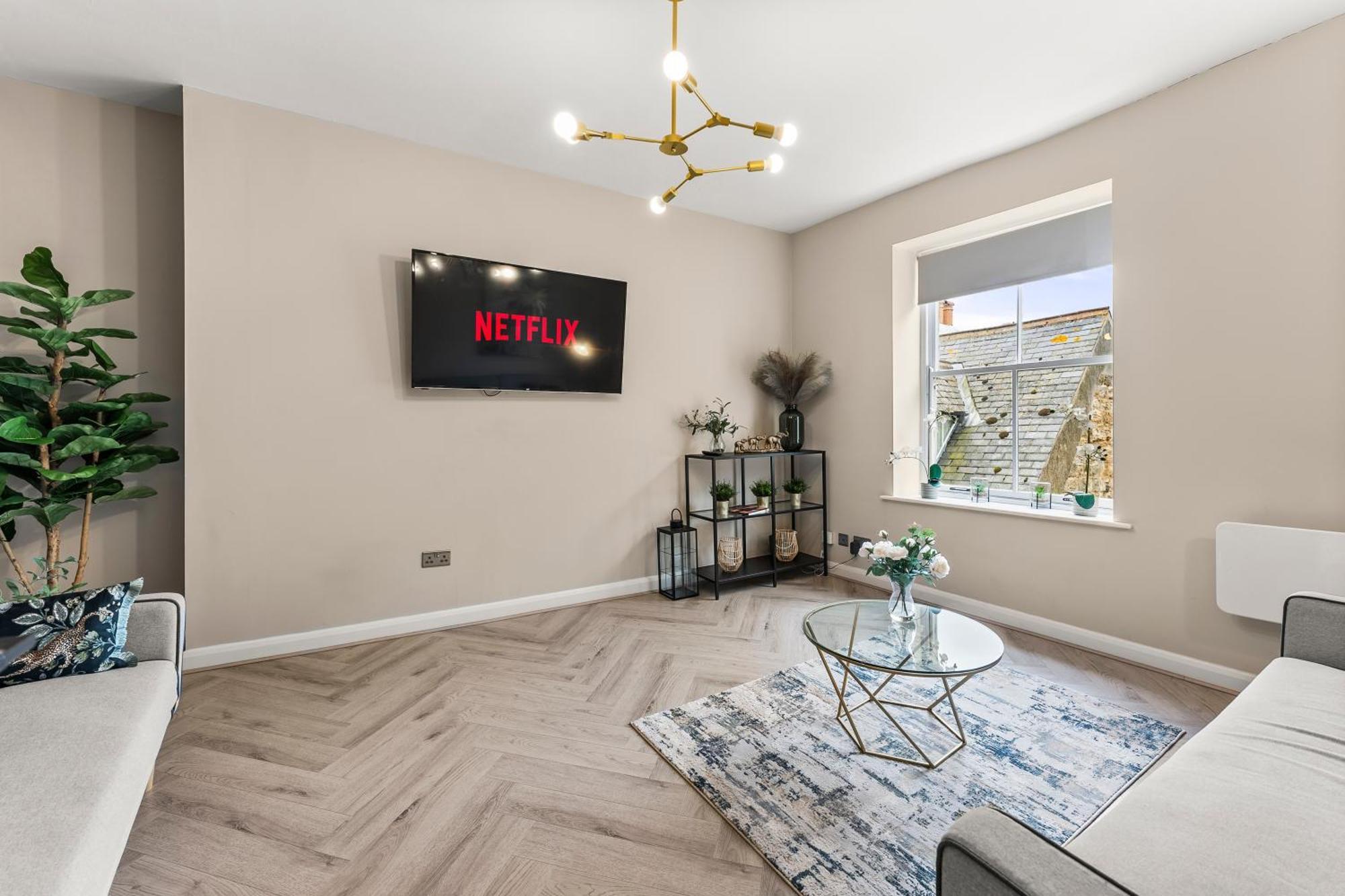 30 Percent Off The Sophisticated Abode - 3 Bed Apartment *